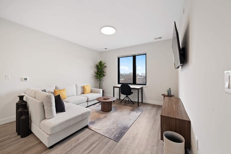 Orange Condo: 72 S Essex Ave, City of Orange, NJ 07050 - 612