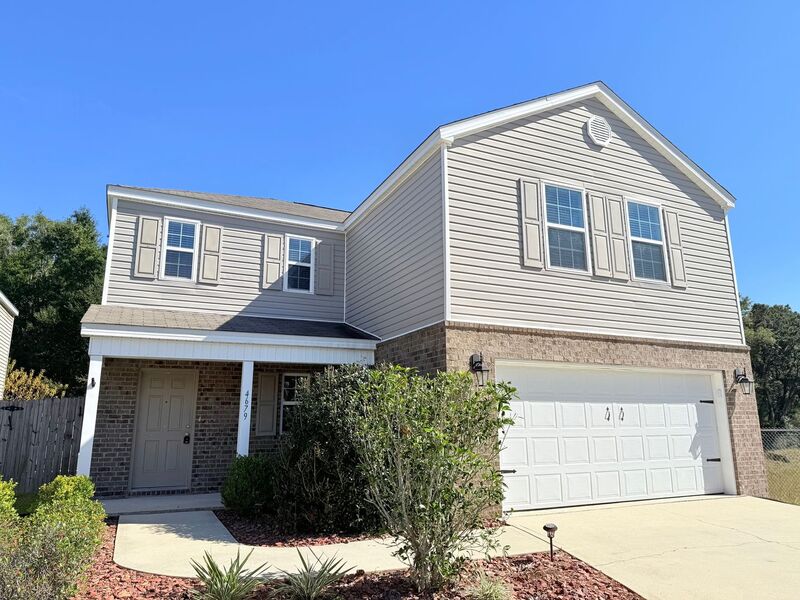 Pace House: 4679 Apple Field Way