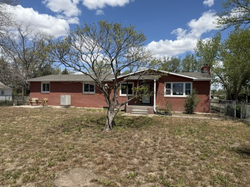 McCook House: 38629 Ravenswood Road