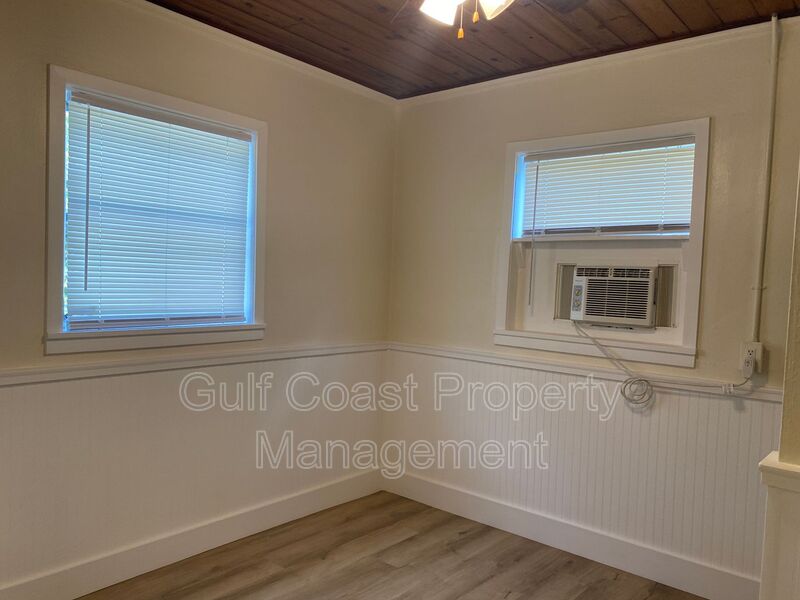 571 Olive Street Unit A FL 34223 - Photo 8