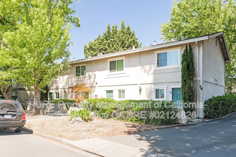 Santa Rosa House: 48-4 Lark Center Drive