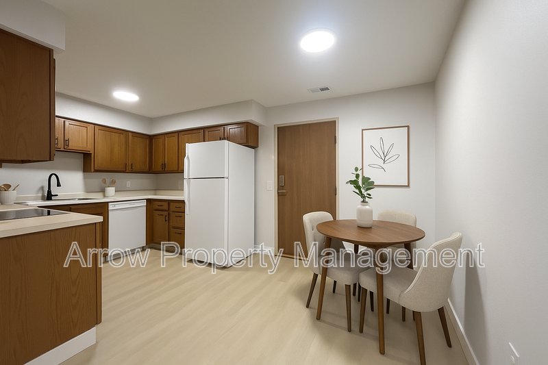 Lincoln Condo: 515 West Saunders Avenue