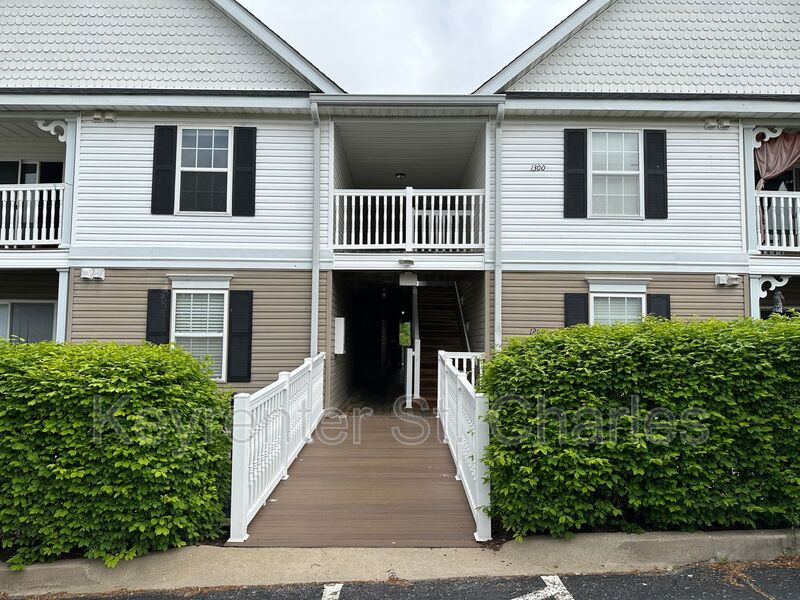 Request a Viewing for 1102 Spring Creek Lane Tenant Turner