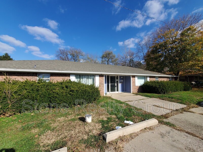 Terre Haute Condo: 3792 East Beulah Avenue