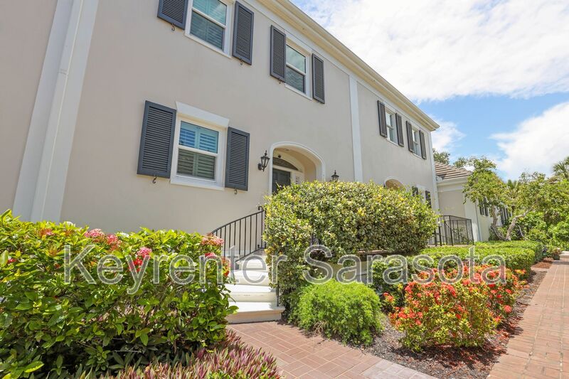 Osprey House: 52 Bishops Ct
