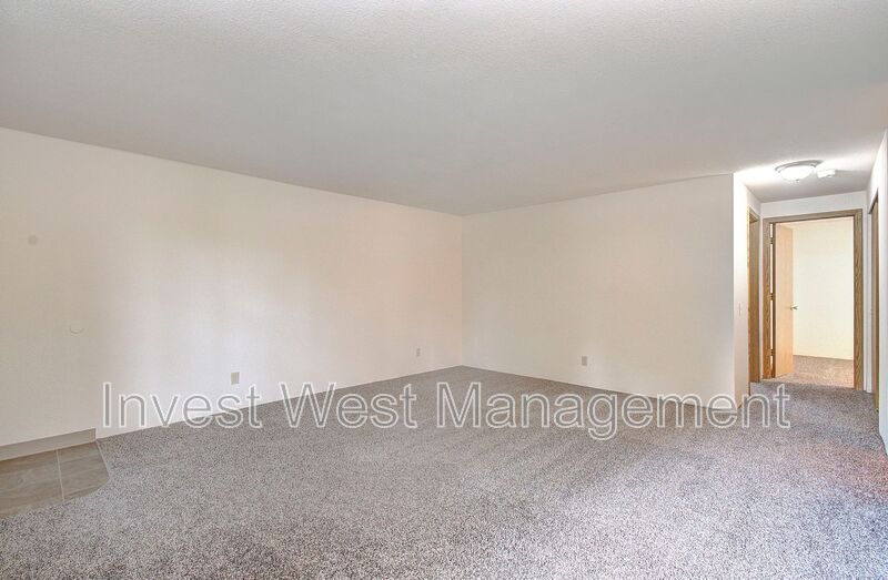 EUGENE Condo: 1861 KINGSLEY ROAD