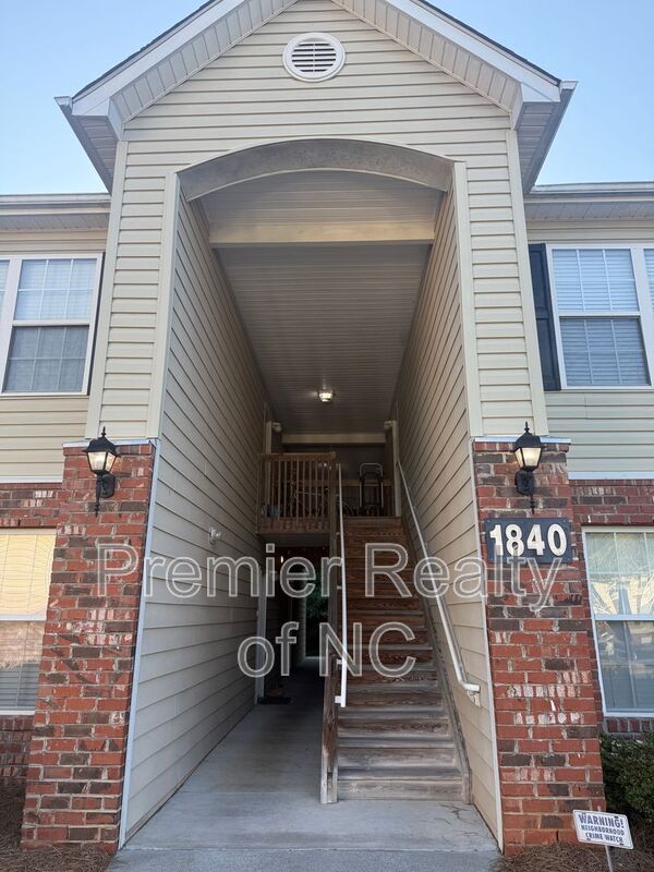 Winston Salem Condo: 1840 Crest Hollow Dr