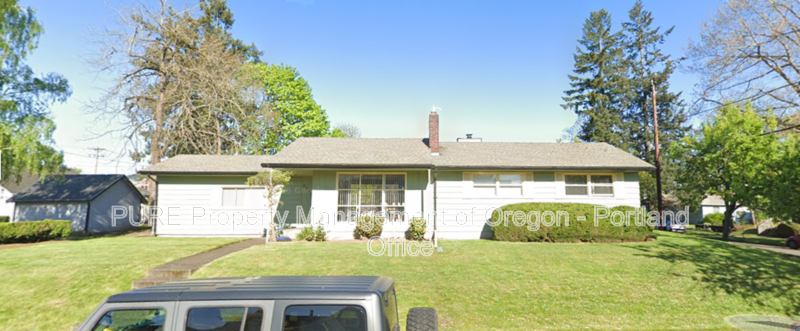 Portland House: 6733 N Stanford