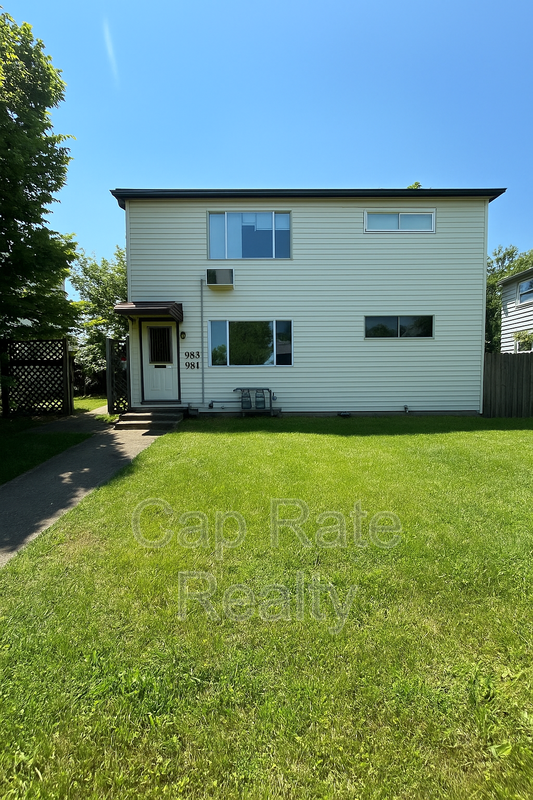 Columbus House: 981 E 13th Ave