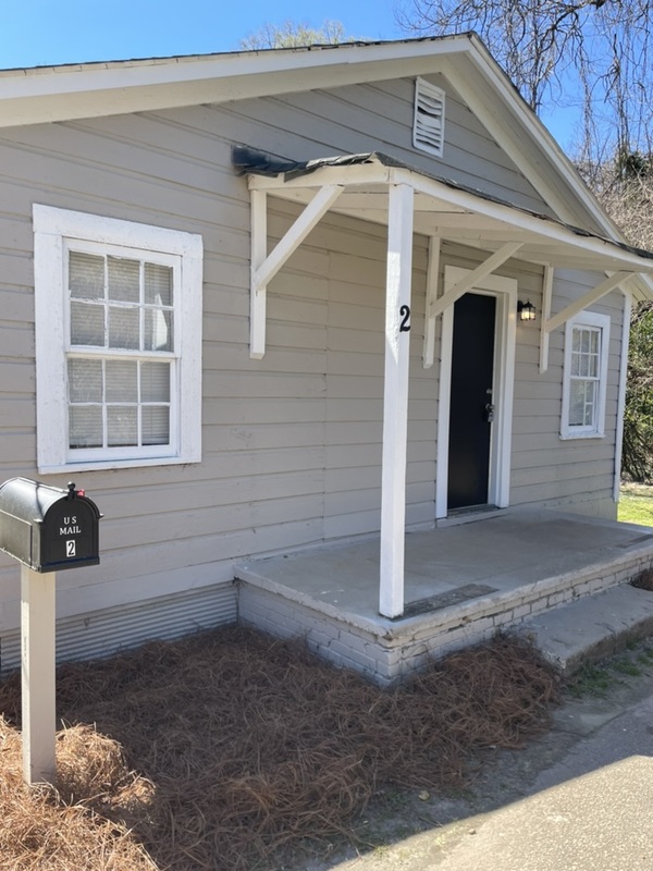 LaGrange House: 2 Union Court