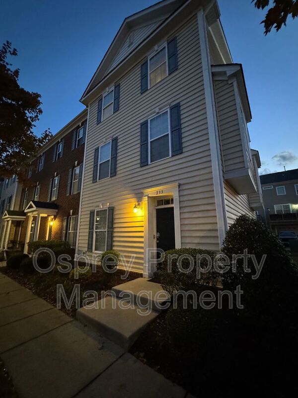 Modern Corner-End Townhome in the Heart of VB "ASK ABOUT OUR ZERO DEPOSIT" - Photo 1