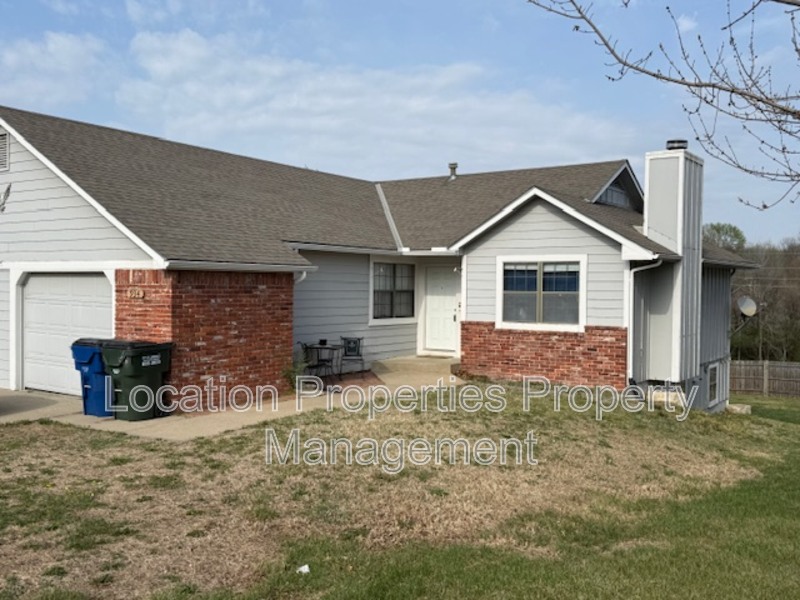 Lawrence Townhome: 934 Alma Drive - 1