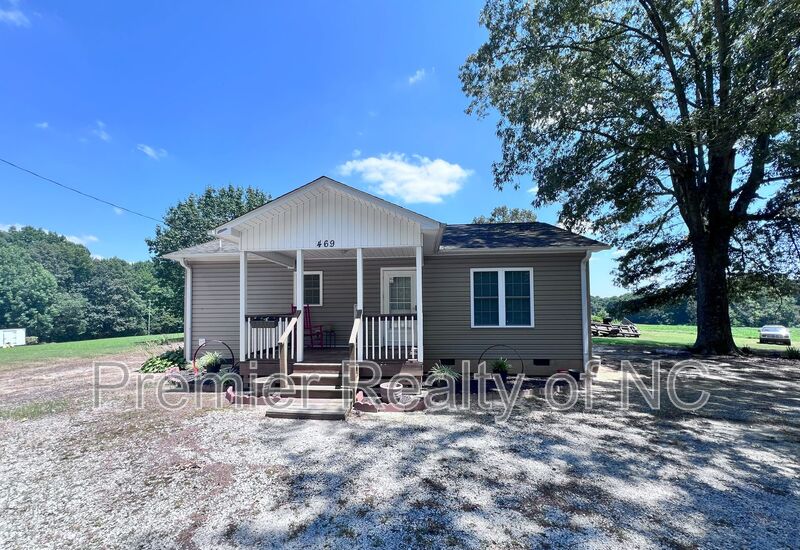 Mocksville House: 469 Childrens Home Rd