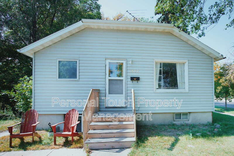 Fargo House: 1642 8th St N