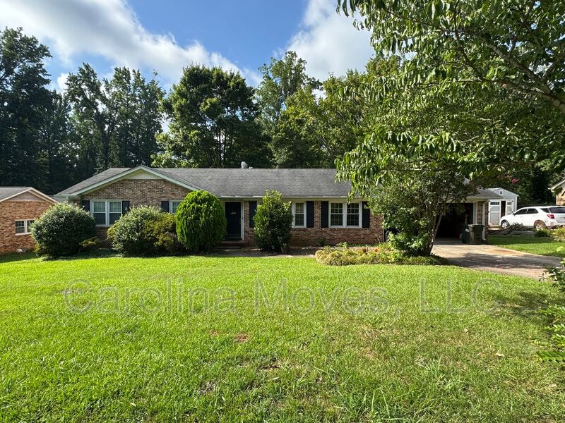 Greer House: 502 Rosebud Lane