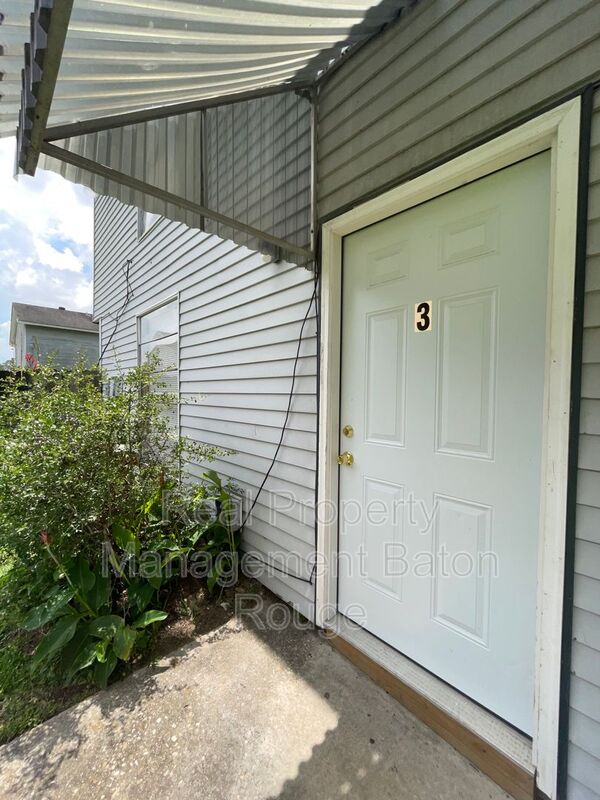 Request a Viewing for 10952 Cherry Hill Ave., Unit 3 Tenant Turner