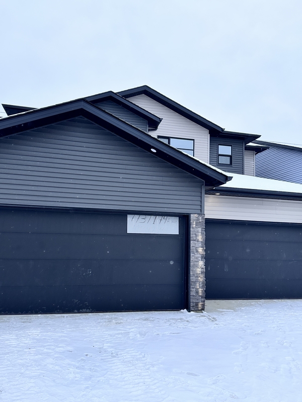 Edmonton House: 7733 174A Avenue Northwest