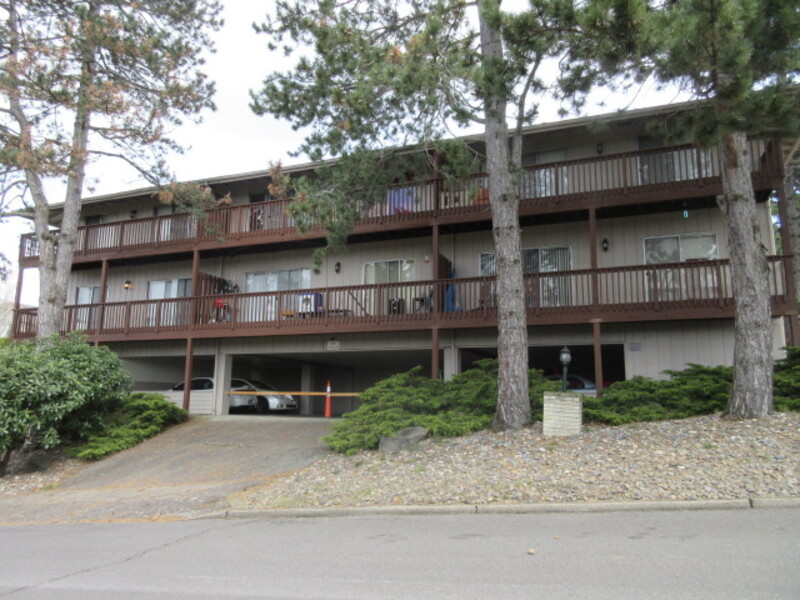 Vancouver Condo: 2022 E 6th St