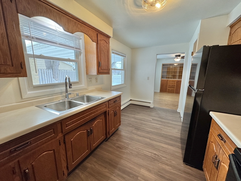 De Pere Condo: 406 North Saint Bernard Drive