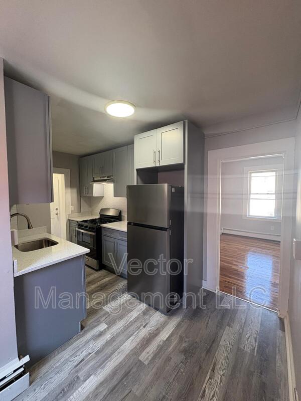 Hamden Condo: 1160 Dixwell Avenue - 5