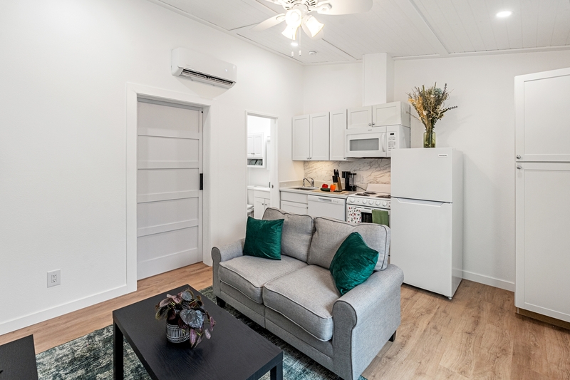 Clyde Condo: 204 Marlin St - 34