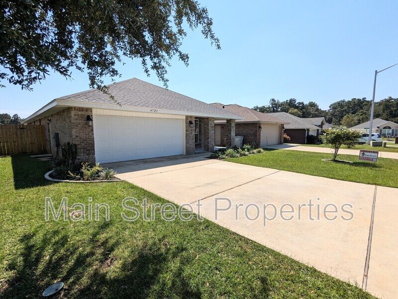 Pace House: 4723 Frances Street