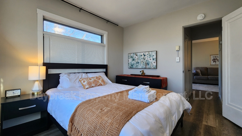 Fargo Condo: 1258 10th St. North - 204 (F)