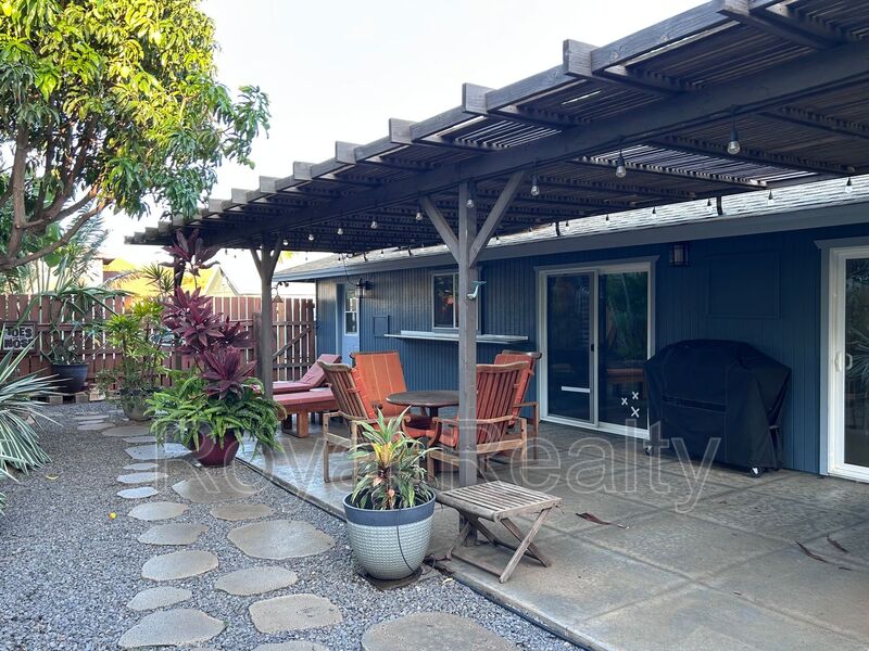 Kihei House: 128 Hoopili Akau Street