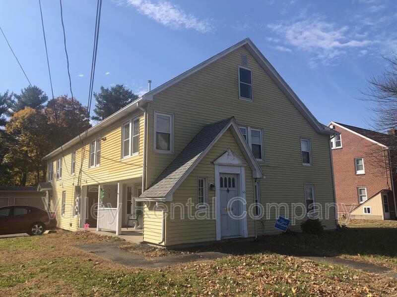 South Hadley Condo: 66 Lyman Street - 4