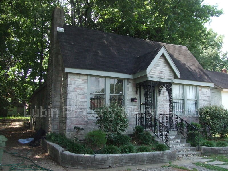 Memphis House: 2077 Vollintine Ave
