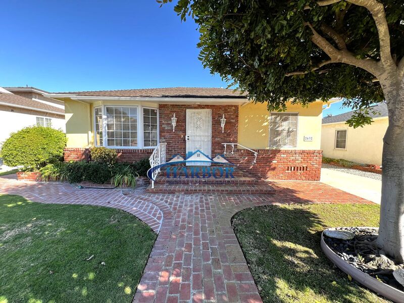 San Pedro House: 2632 South Averill Avenue