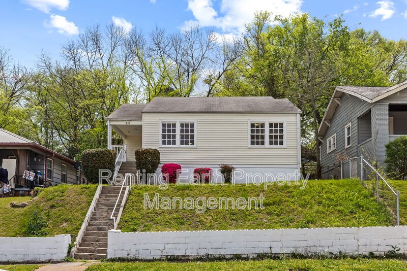 Birmingham House: 931 41st Street Ensley