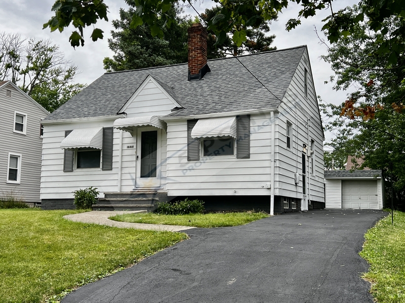 Maple Heights House: 18881 Raymond St.