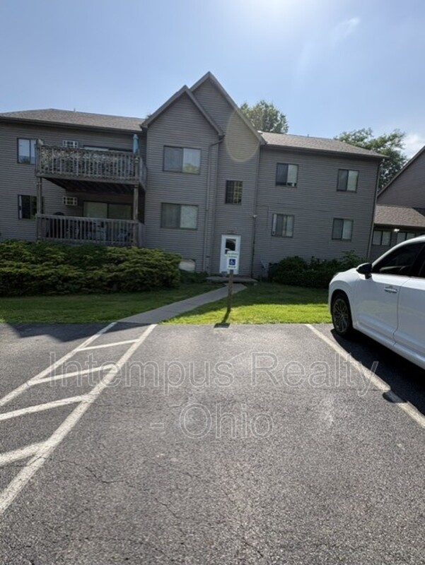 Canfield Apartment: 6321 Saint Andrews