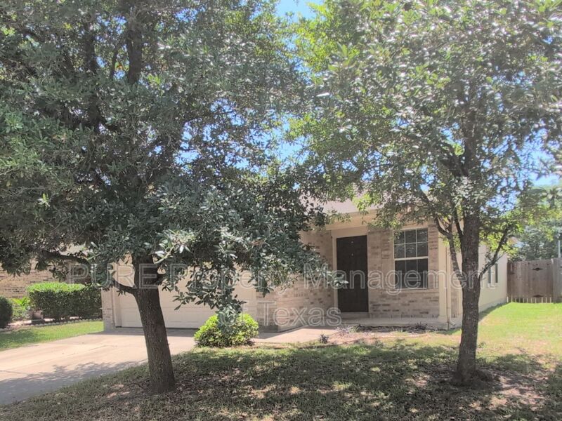 Manor House: 12821 Door Bell Dr