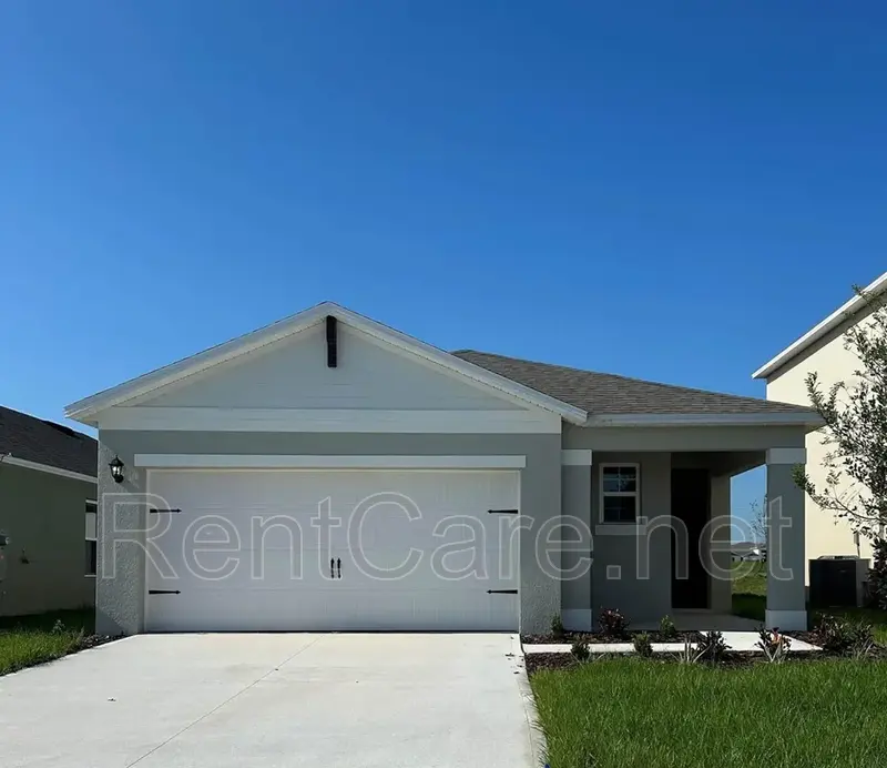 Davenport House: 1362 Holodak Dr