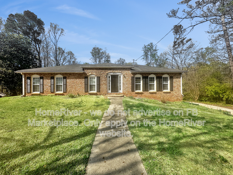 Douglasville House: 3280 S Whisper Dr