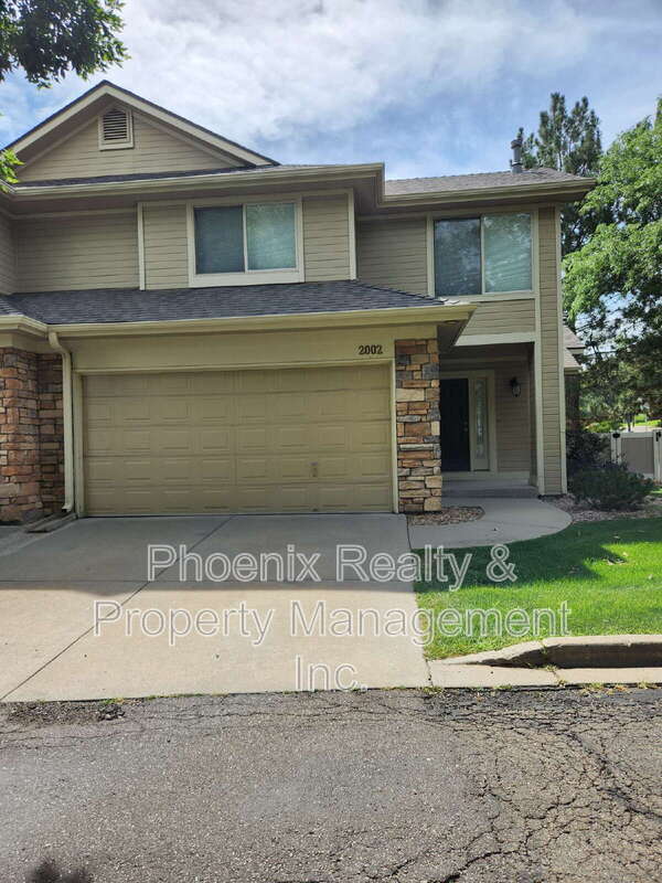 Louisville Townhome: 2002 Centennial Drive