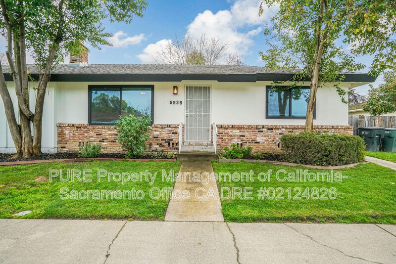 Sacramento House: 5939 Gloria Drive