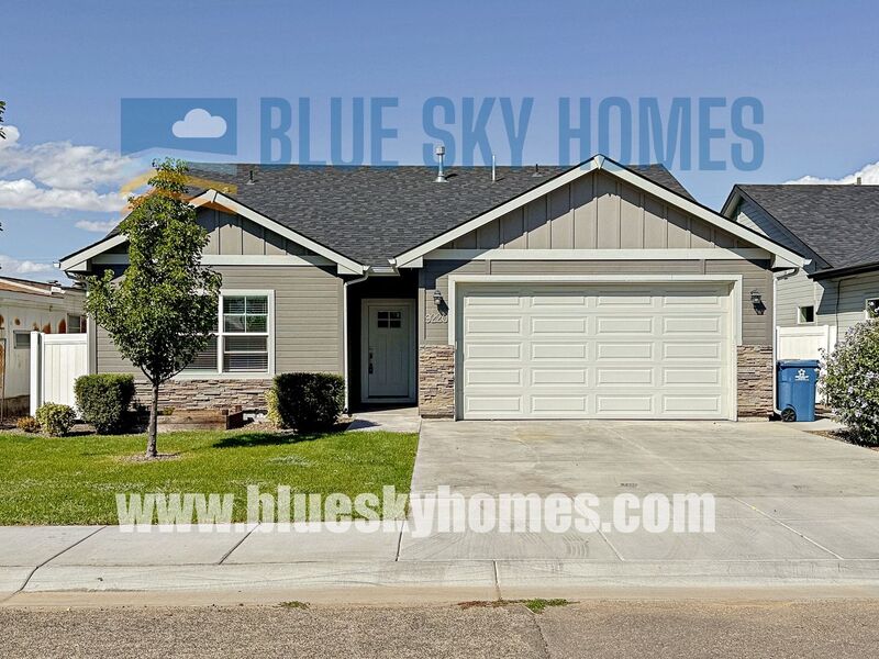 Boise House: 9220 W Jewell st