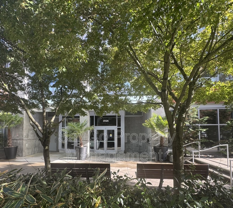 Portland Condo: 1926 West Burnside Street