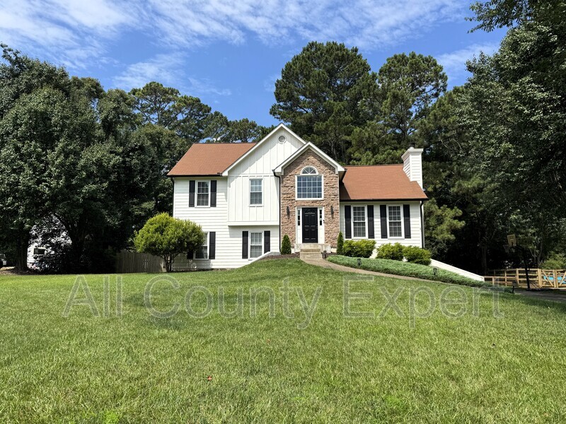 Cumming House: 7745 Wynfield Drive