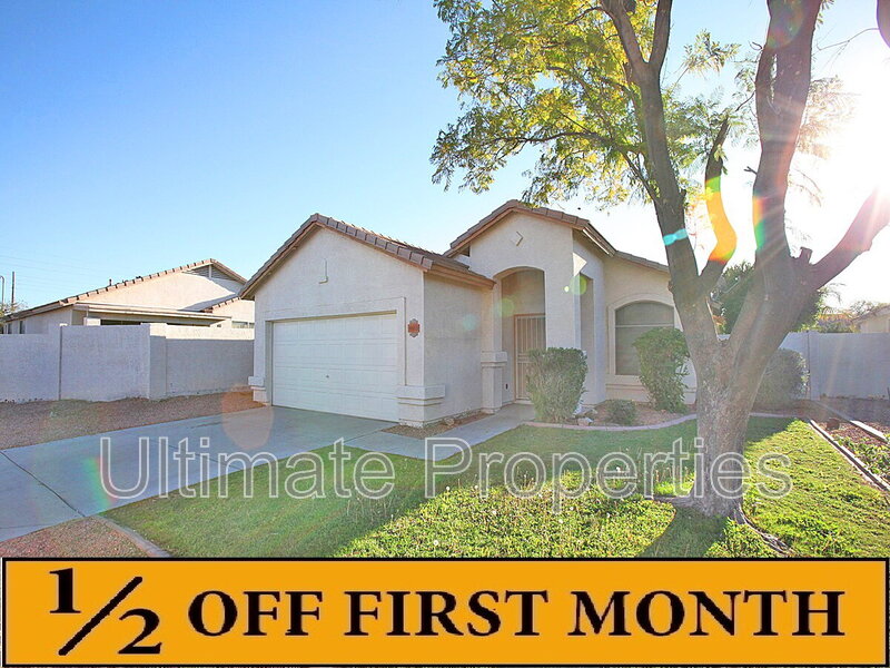 Glendale House: 8865 N 66th Dr