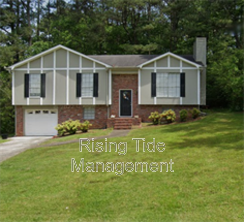 Center Point House: 2449 Tracy Ln