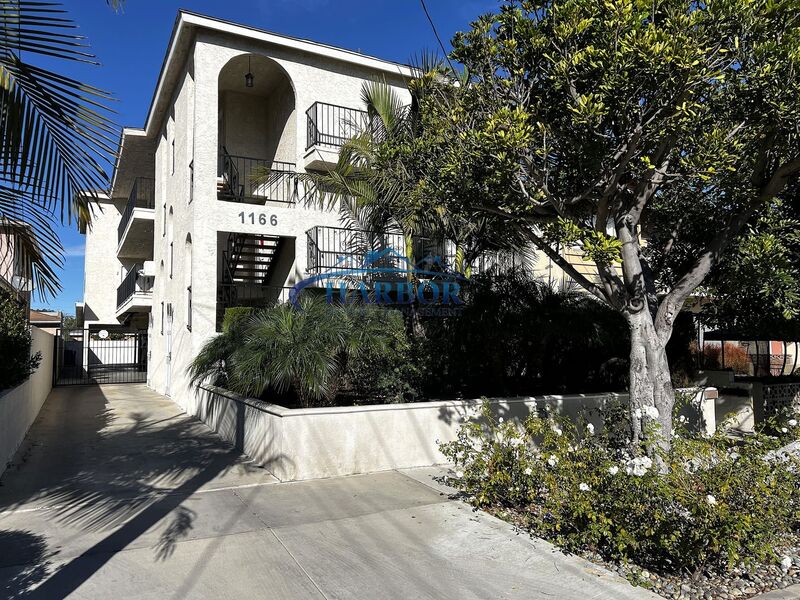 San Pedro House: 1166 W 22nd Street