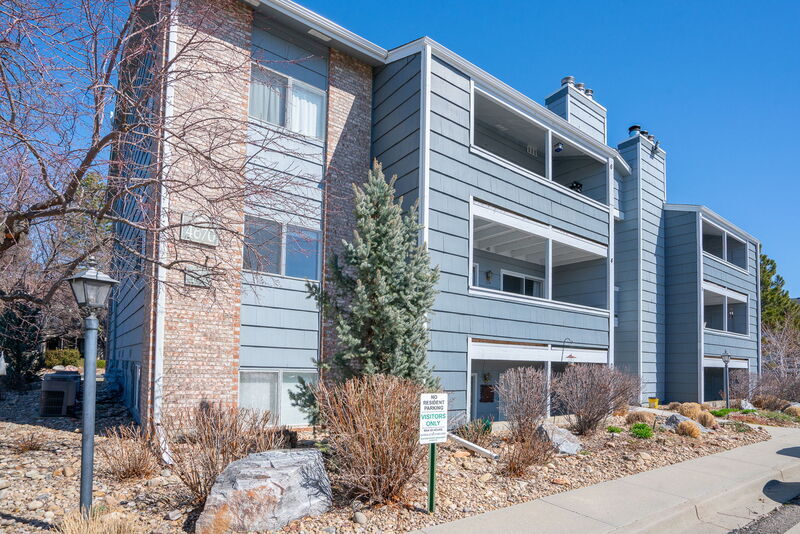 Boulder Condo: 4670 White Rock Cir