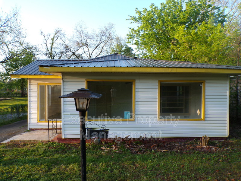 Fairfield House: 435 62nd Street