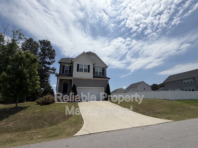 Clayton House: 44 Alder Creek