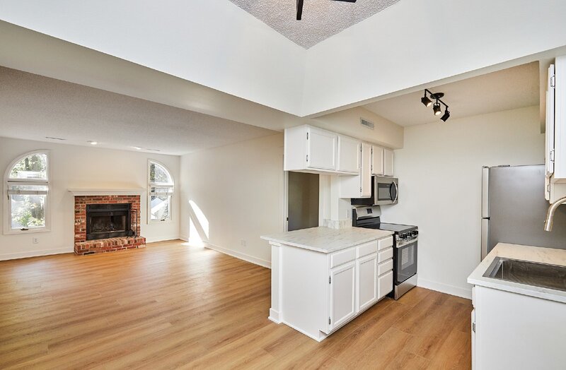 West Des Moines Condo: 5221 Boulder Drive