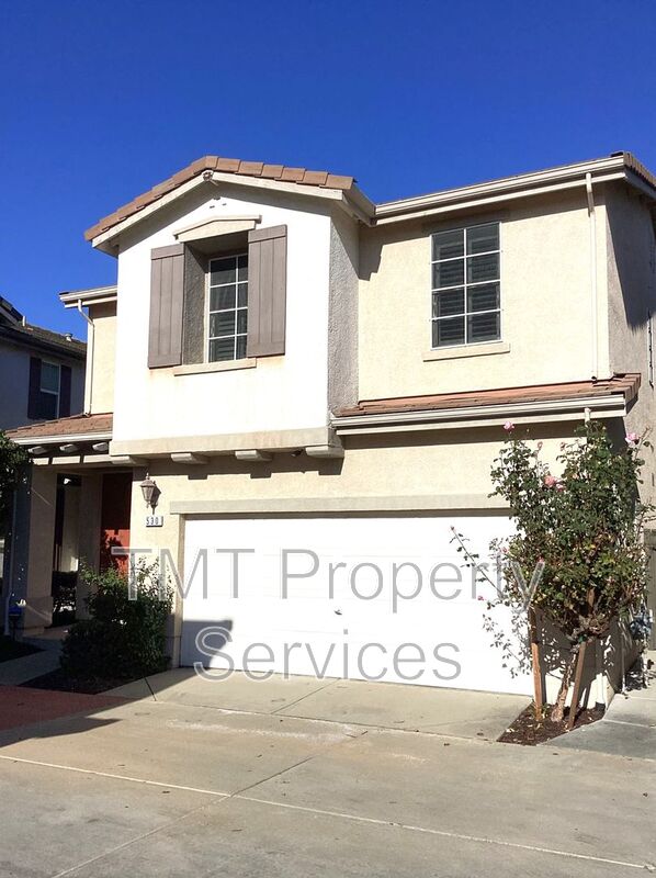 Sacramento House: 530 Candela Circle